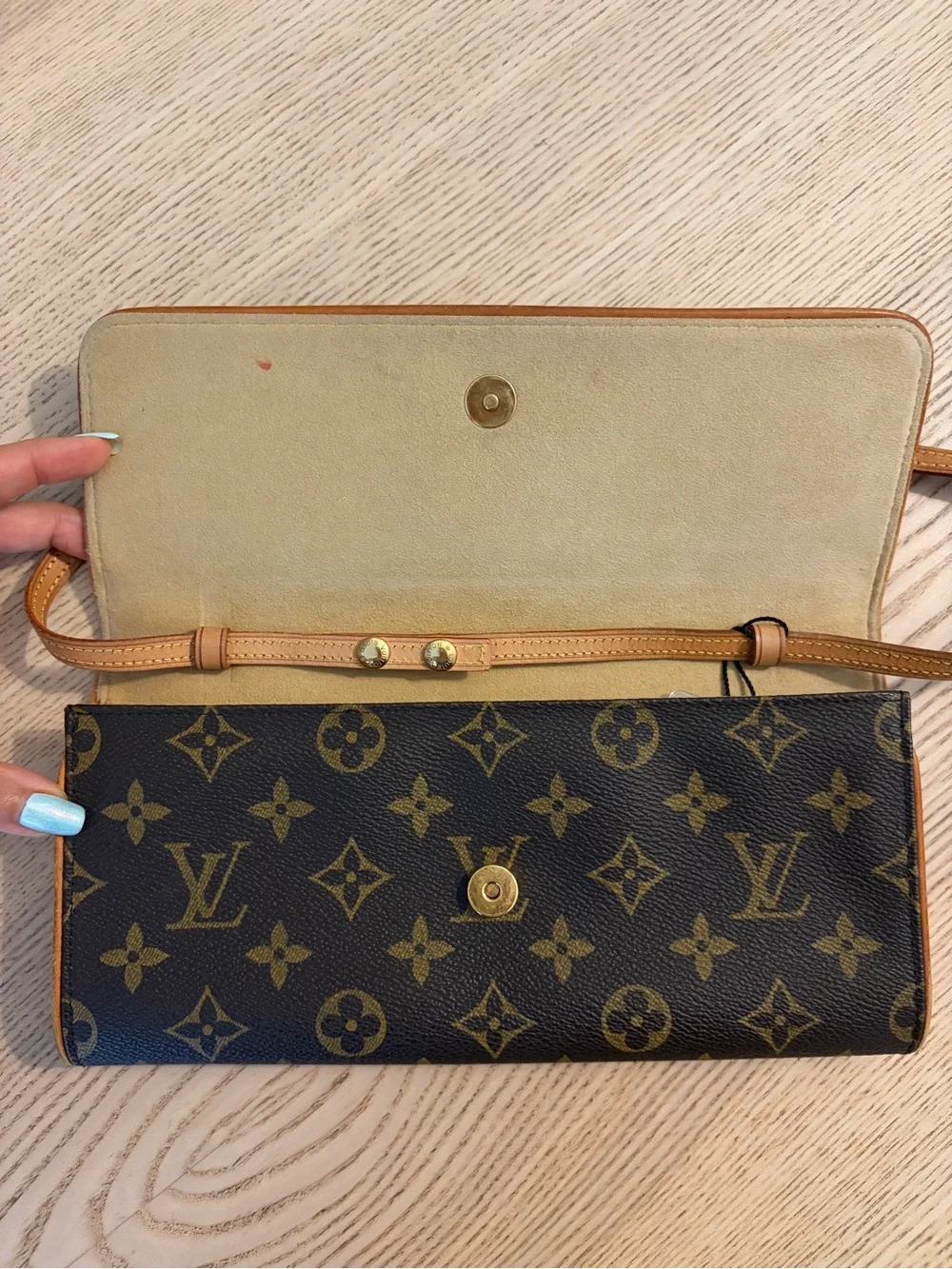 Louis Vuitton Monogram Crossbody Bag - Brown